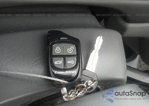 1999 Honda Civic Dx z USA, uszkodzony, nr VIN 1HGEJ6224XL007807